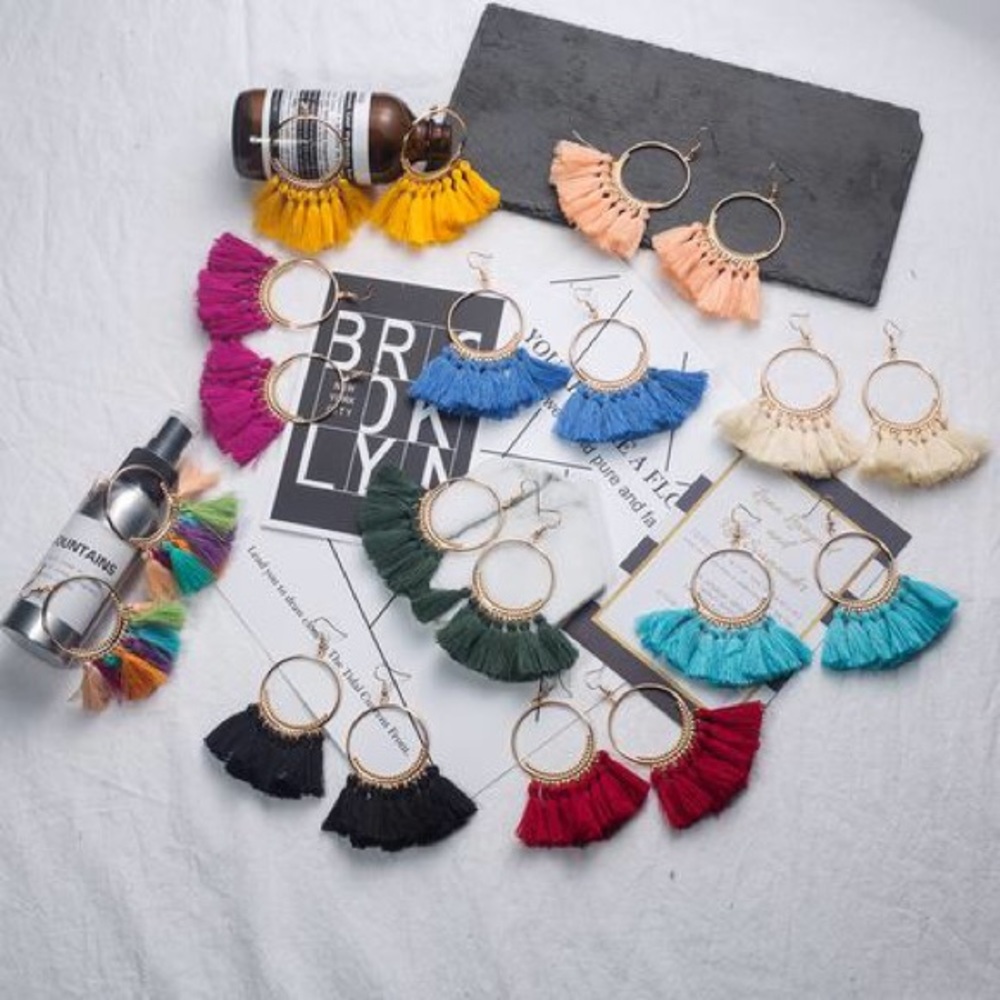 Tassels thread circle hoops earrings lightweight - Picture 2 of 7